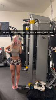 Breese Maroc feet photo thumbnail