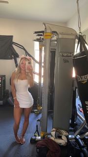 Breese Maroc feet photo thumbnail