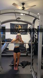 Breese Maroc feet photo thumbnail