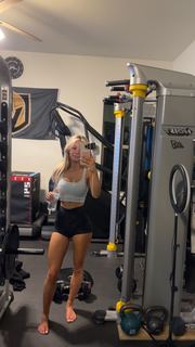 Breese Maroc feet photo thumbnail