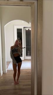 Breese Maroc feet photo thumbnail