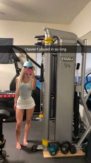 Breese Maroc feet photo thumbnail