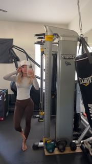 Breese Maroc feet photo thumbnail