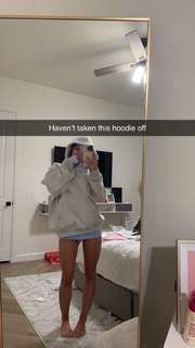 Breese Maroc feet photo thumbnail