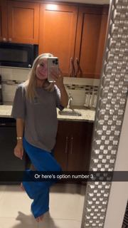 Breese Maroc feet photo thumbnail