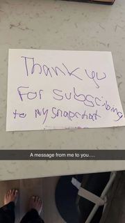 Breese Maroc feet photo thumbnail