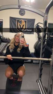 Breese Maroc feet photo thumbnail