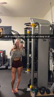 Breese Maroc feet photo thumbnail