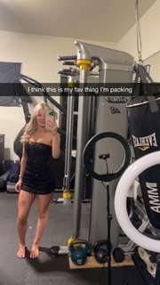 Breese Maroc feet photo thumbnail