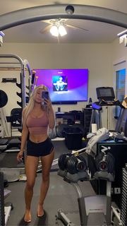 Breese Maroc feet photo thumbnail