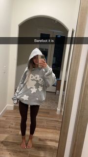 Breese Maroc feet photo thumbnail