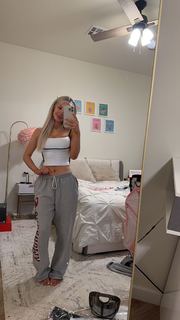 Breese Maroc feet photo thumbnail