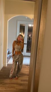 Breese Maroc feet photo thumbnail