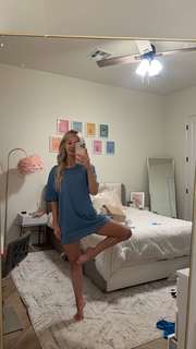 Breese Maroc feet photo thumbnail