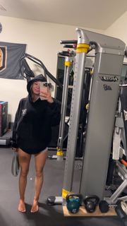 Breese Maroc feet photo thumbnail