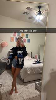 Breese Maroc feet photo thumbnail