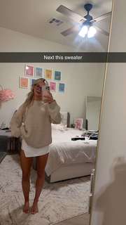 Breese Maroc feet photo thumbnail