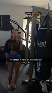 Breese Maroc feet photo thumbnail