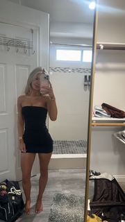 Breese Maroc feet photo thumbnail