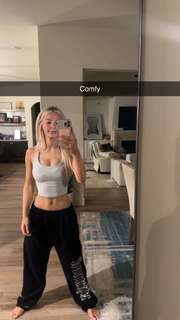 Breese Maroc feet photo thumbnail