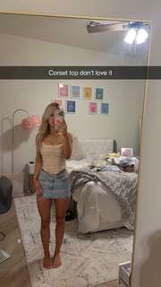 Breese Maroc feet photo thumbnail