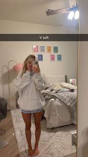 Breese Maroc feet photo thumbnail