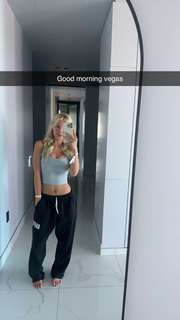 Breese Maroc feet photo thumbnail