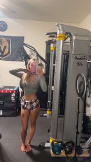 Breese Maroc feet photo thumbnail