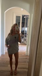 Breese Maroc feet photo thumbnail