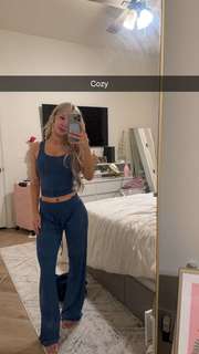 Breese Maroc feet photo thumbnail