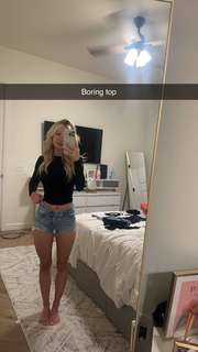 Breese Maroc feet photo thumbnail