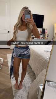 Breese Maroc feet photo thumbnail