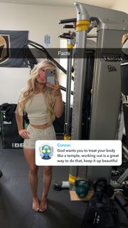 Breese Maroc feet photo thumbnail