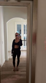 Breese Maroc feet photo thumbnail