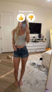 Breese Maroc feet photo thumbnail