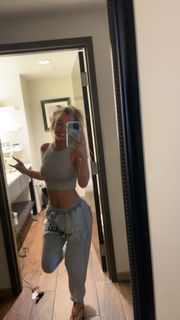 Breese Maroc feet photo thumbnail