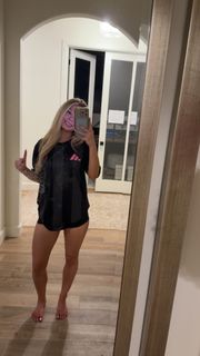 Breese Maroc feet photo thumbnail