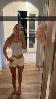 Breese Maroc feet photo thumbnail