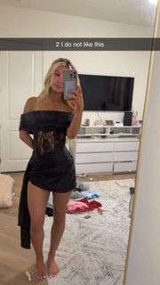 Breese Maroc feet photo thumbnail