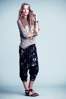 Bregje Heinen feet photo 7