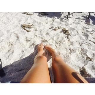 Bregje Heinen feet photo 2