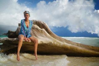 Bregje Heinen feet photo 10