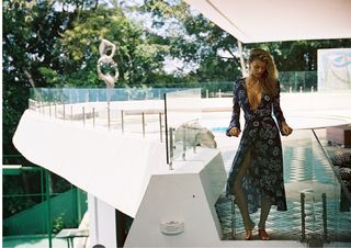 Bregje Heinen feet photo 2
