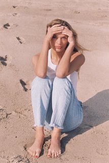 Bregje Heinen feet photo 11