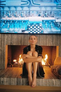 Bregje Heinen feet photo 4