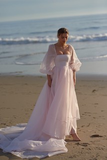 Bregje Heinen feet photo 2