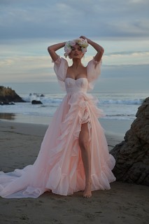 Bregje Heinen feet photo 1