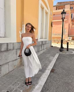 Bregje Heinen feet photo 5
