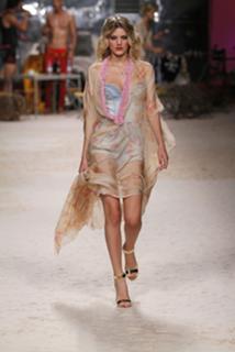 Bregje Heinen feet photo 11