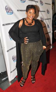 Brely Evans feet photo 10